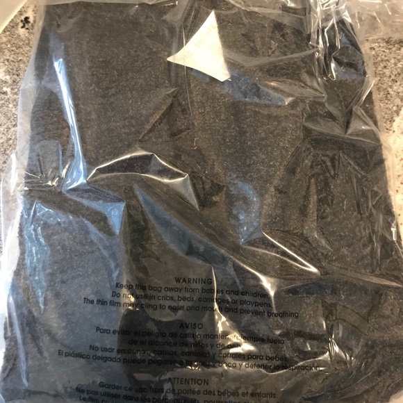 Carbon Barefoot Dreams Cardigan NWT - Picture 4 of 13